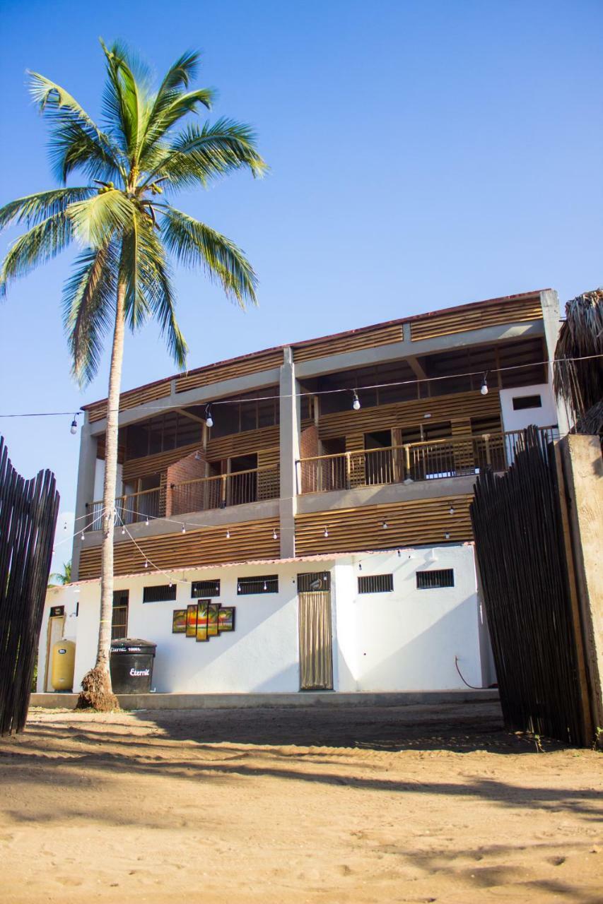 I Wanna Palomino Hotel Exterior photo